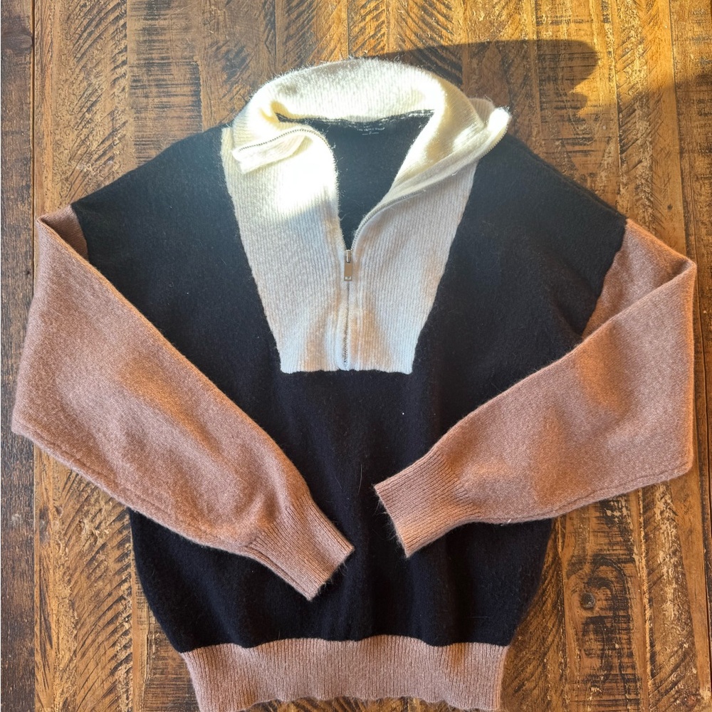 Colorblock Collared Quarter Zip Sweater
